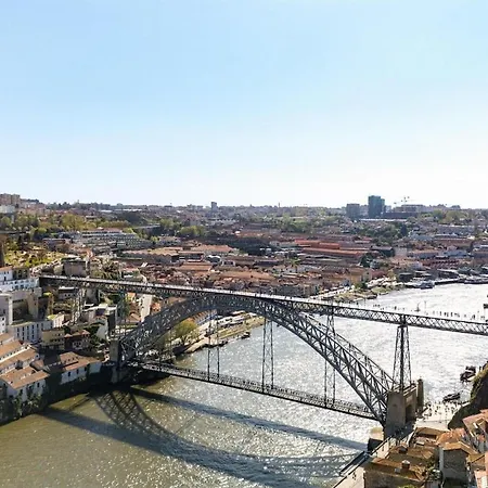 Sol Do - 2 Bed Penthouse Luis Bridge View 포르투
