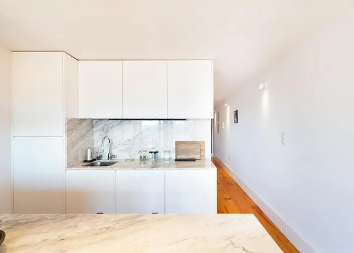 Sol Do - 2 Bed Penthouse Luis Bridge View *