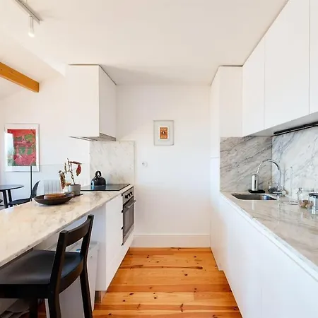 Sol Do - 2 Bed Penthouse Luis Bridge View Апартаменты