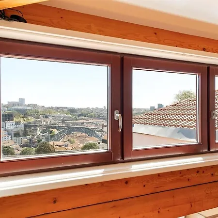Sol Do - 2 Bed Penthouse Luis Bridge View Порту